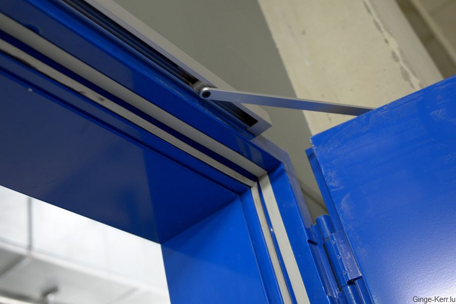 ginge-kerr-16-01-2013-photos-retouchees-sd-245